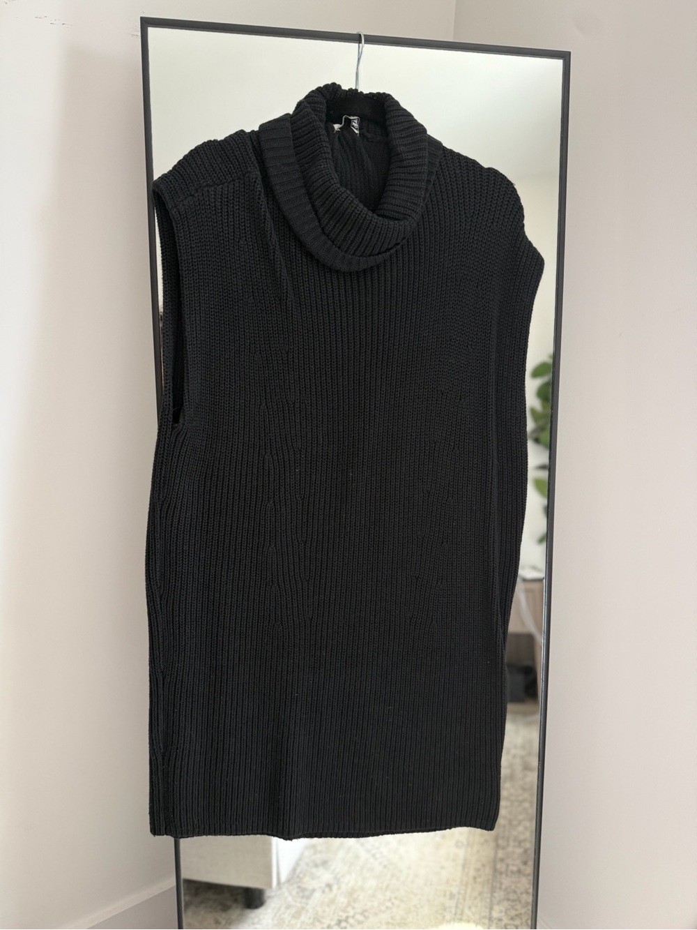 Abercrombie & Fitch Black Sleeveless Turtleneck Knit Dress